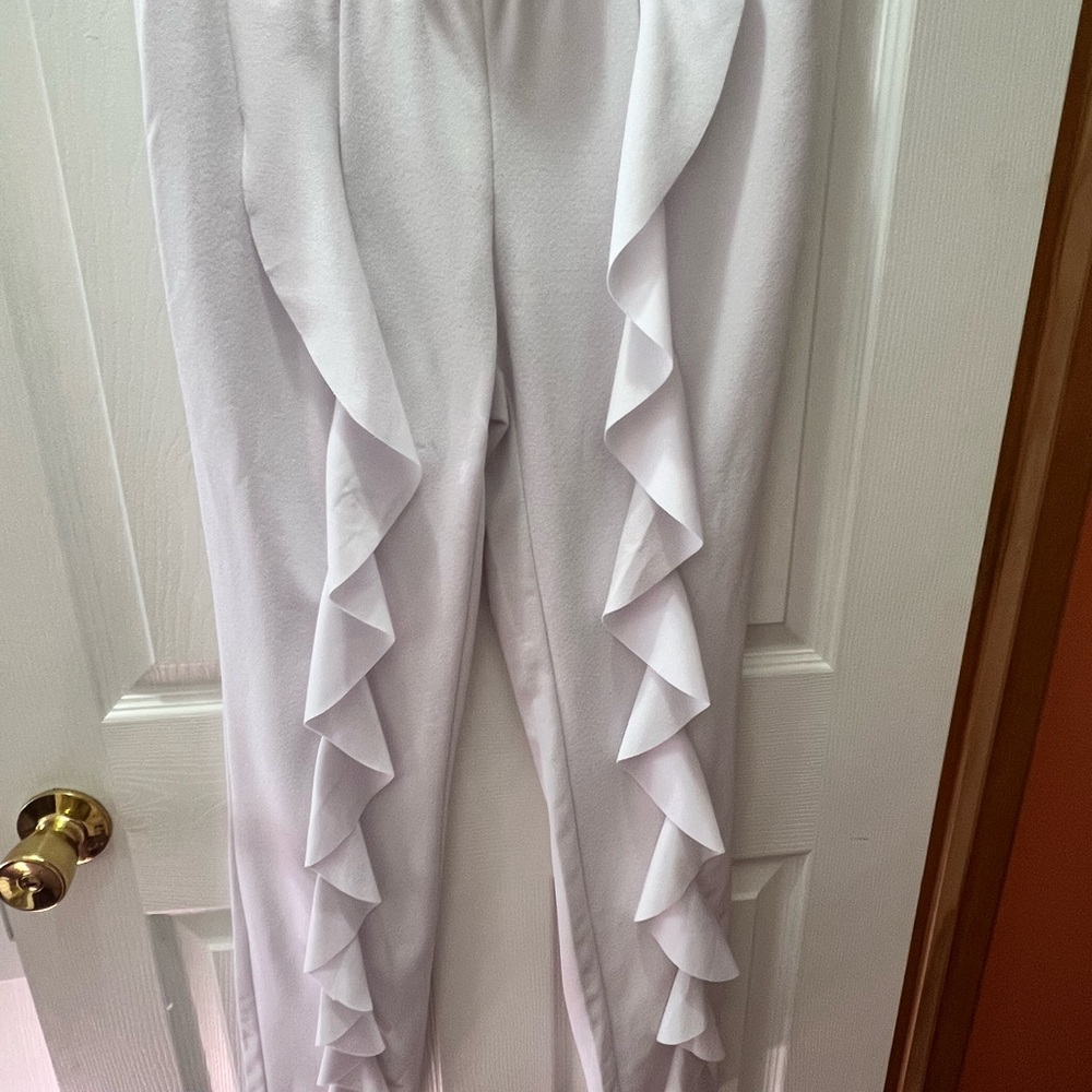 Elegant White Ruffle Pants - Picture 4 of 6